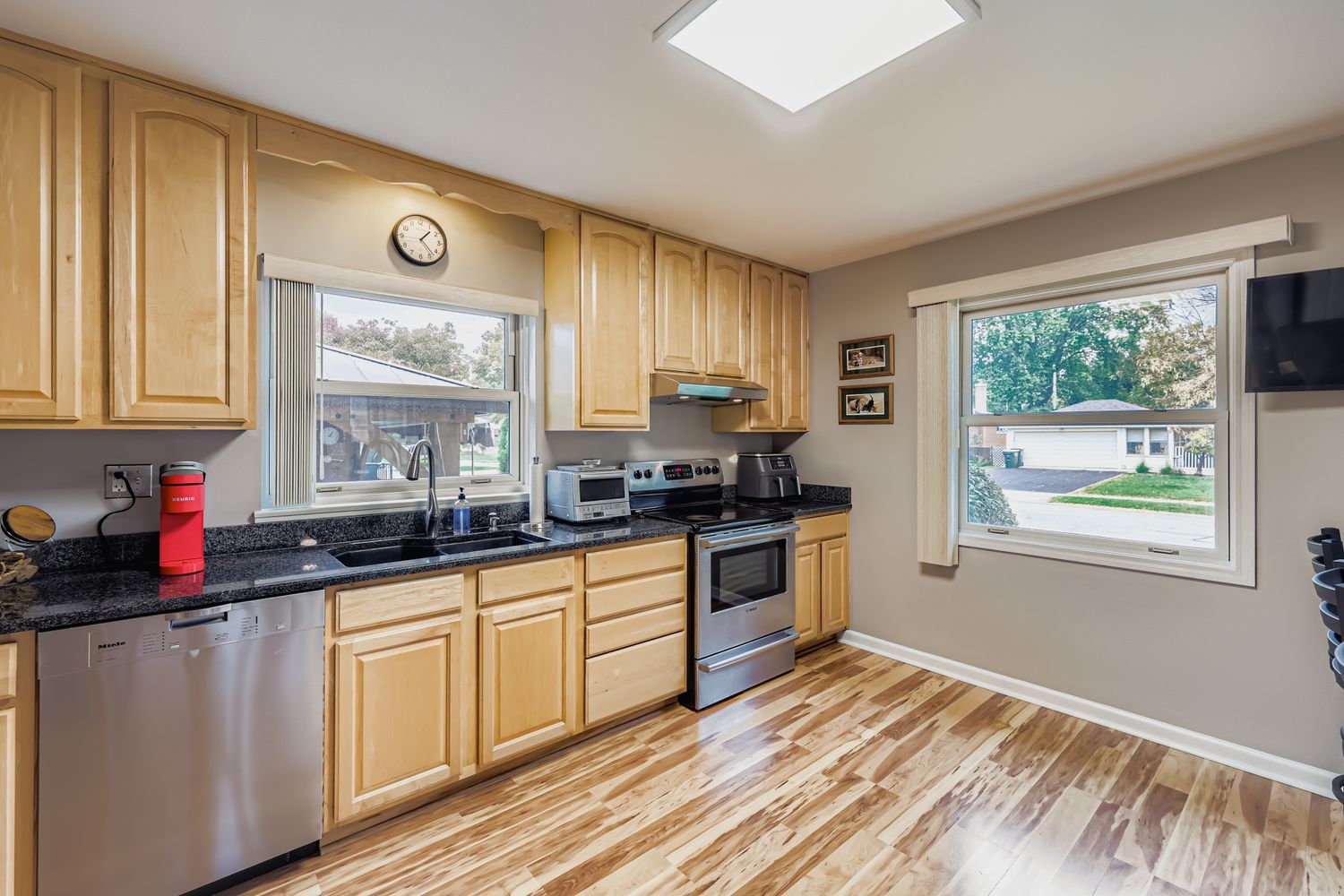 34 N Reuter Drive, Arlington Heights, IL 60005