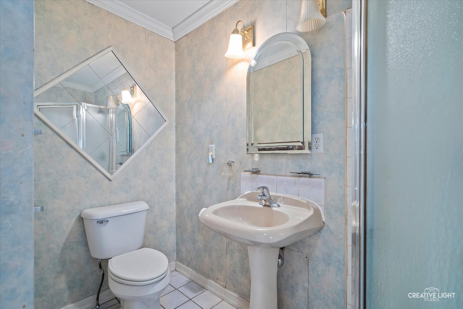 910 Southbridge Drive, Aurora, IL 60506