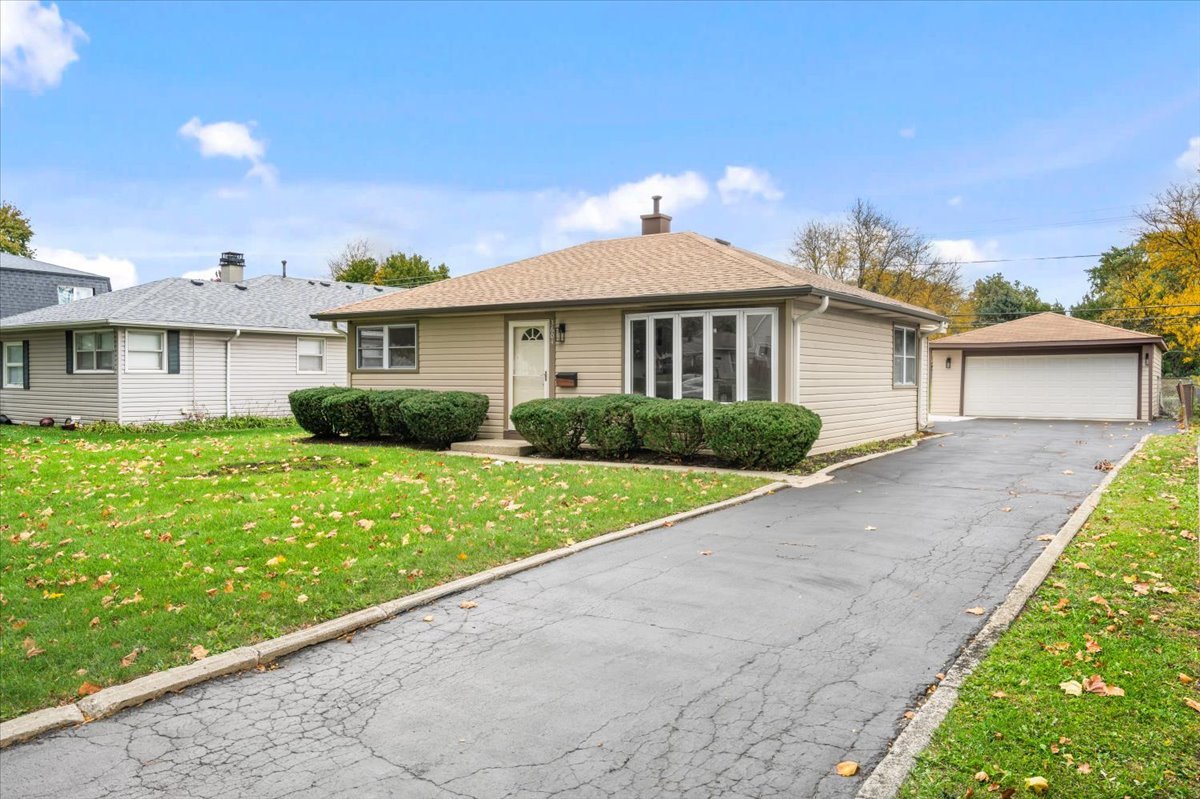 3604 Owl Drive, Rolling Meadows, IL 60008