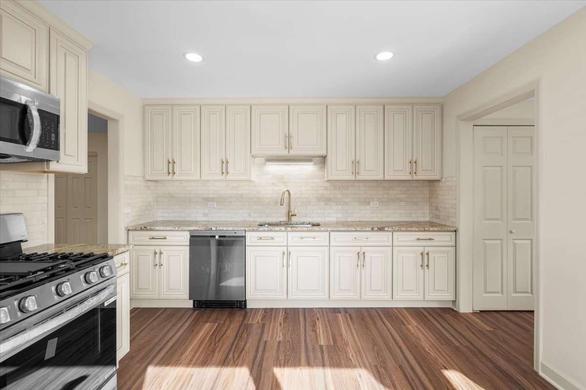 3604 Owl Drive, Rolling Meadows, IL 60008