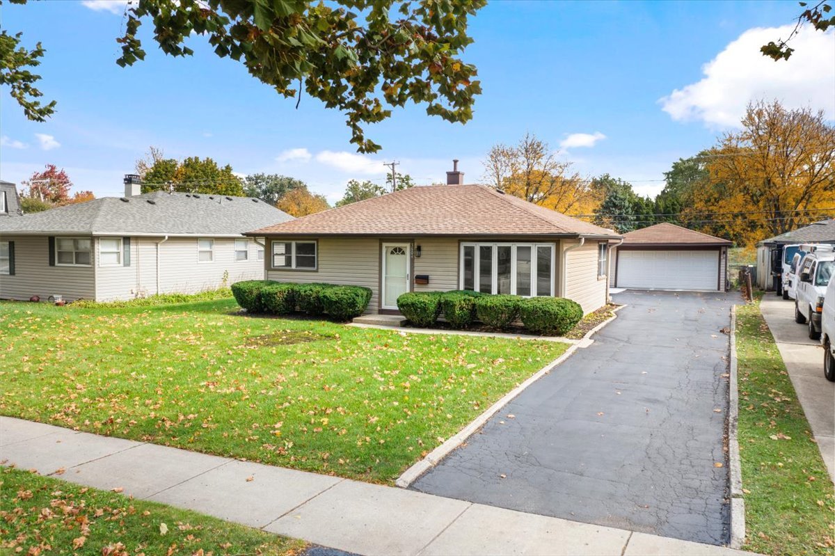 3604 Owl Drive, Rolling Meadows, IL 60008