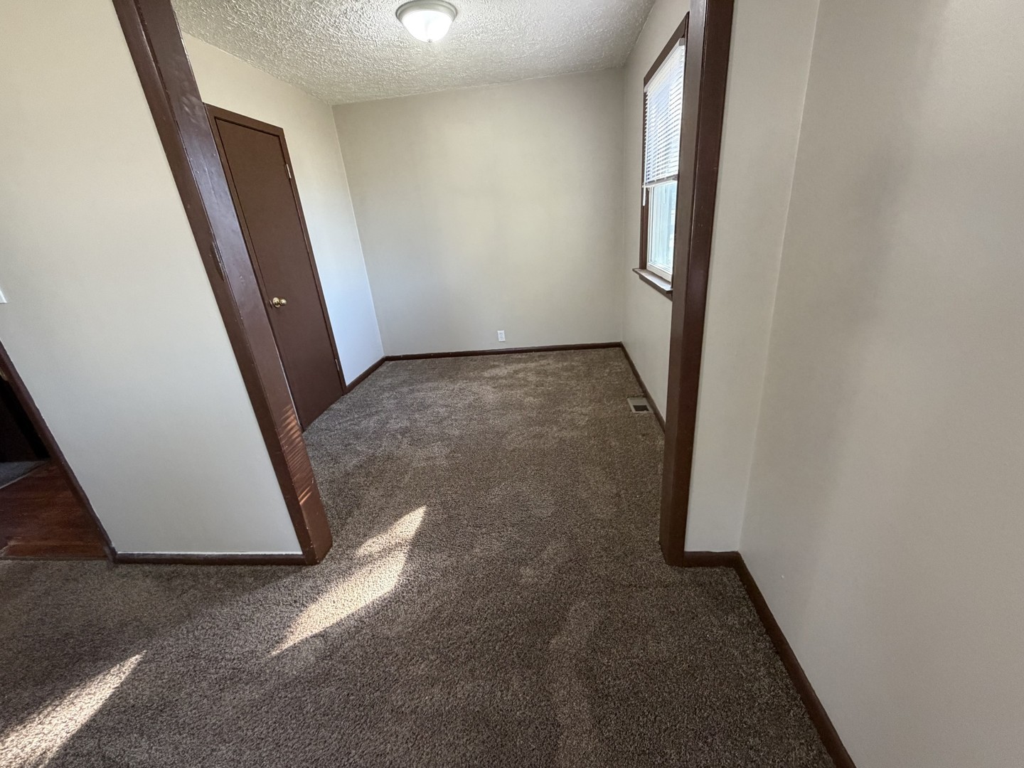 108 W Walnut Street, Gibson City, IL 60936