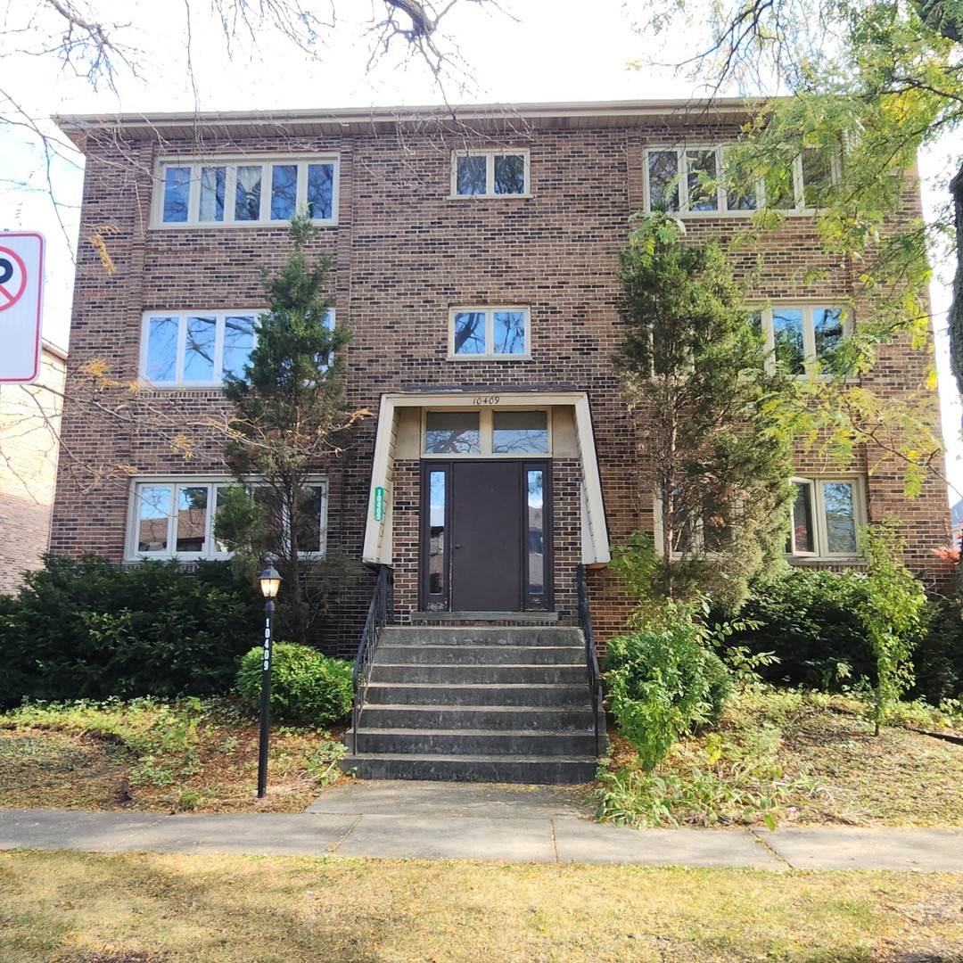 10409 Sheffield Drive #1N, Palos Hills, IL 60465