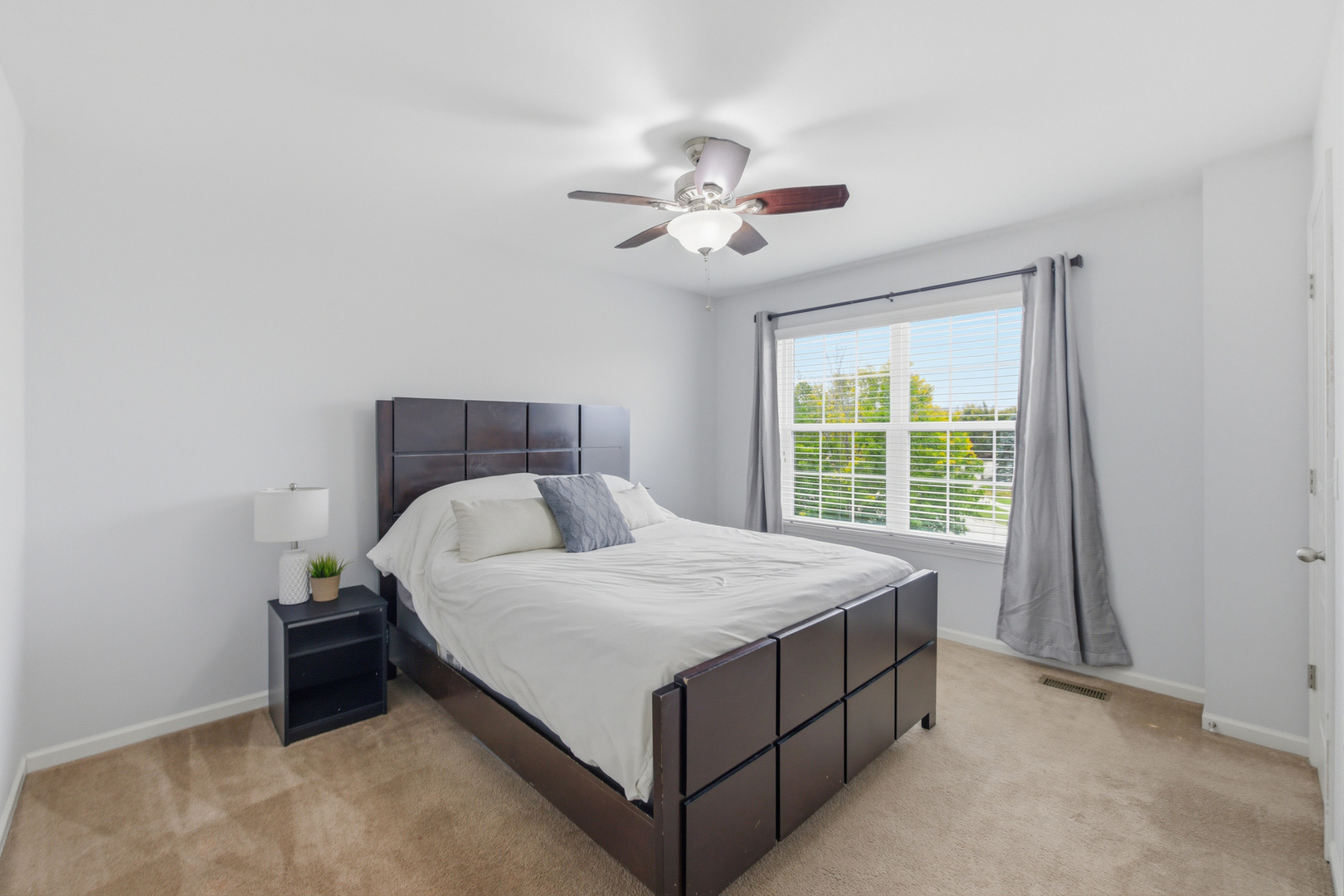 10000 Berkshire Lane, Huntley, IL 60142