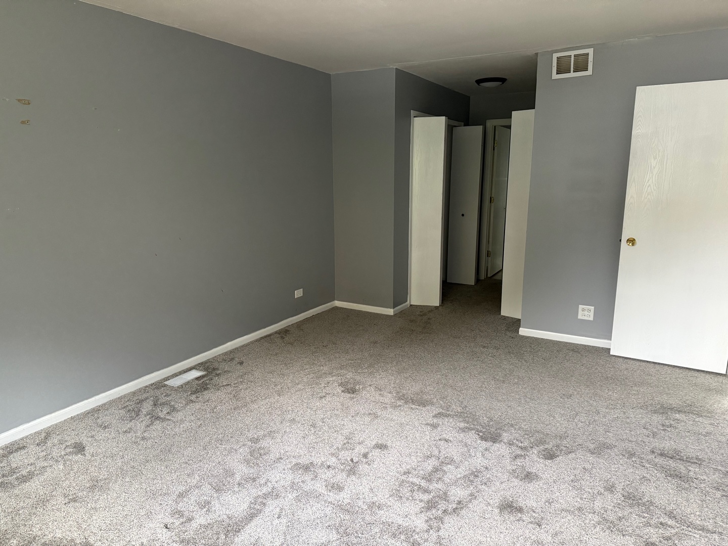 34114 N White Oak Lane, Gurnee, IL 60031