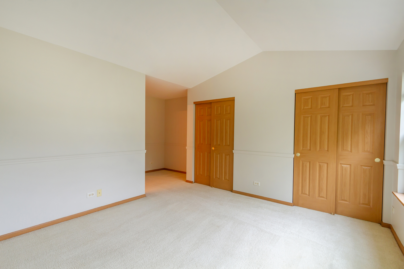 1244 Brookdale Drive #1244, Carpentersville, IL 60110
