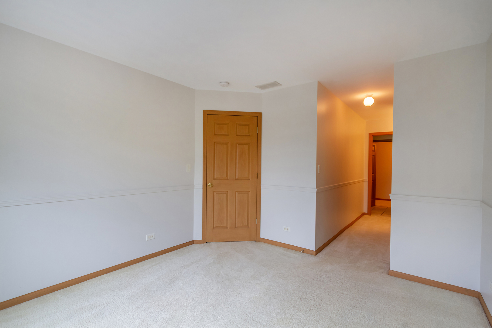 1244 Brookdale Drive #1244, Carpentersville, IL 60110