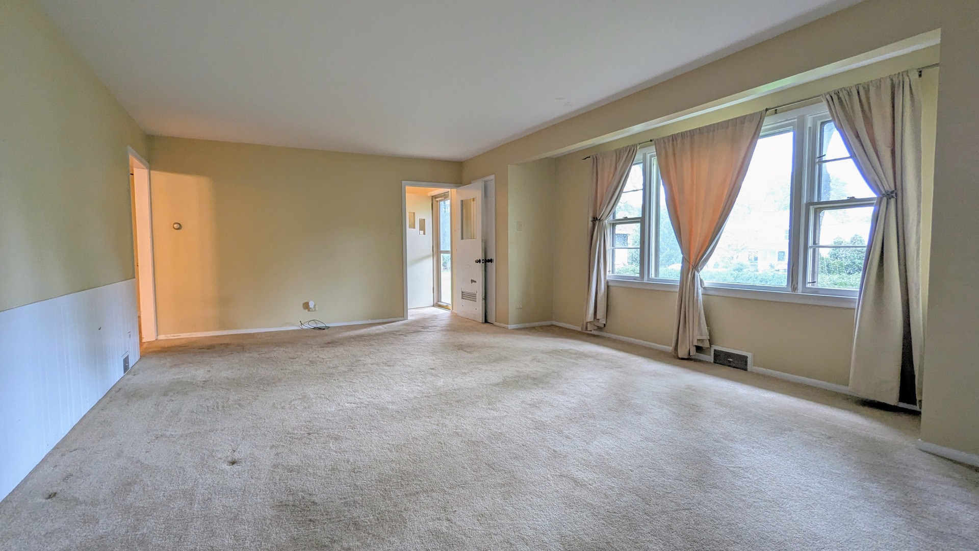 917 S Summit Street, Barrington, IL 60010