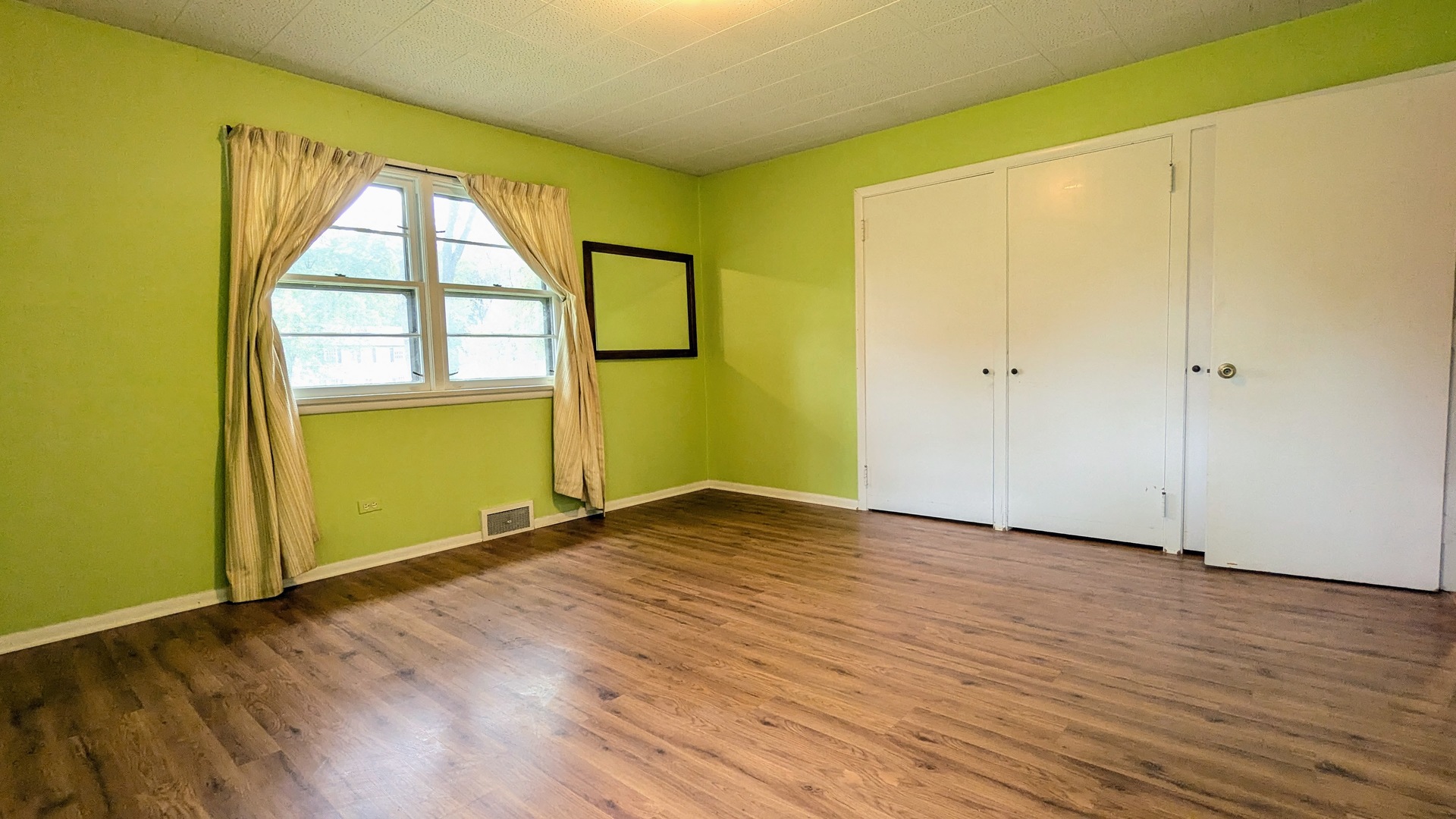 917 S Summit Street, Barrington, IL 60010