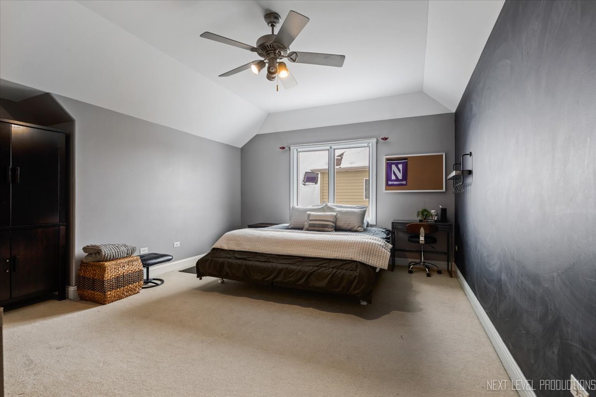 2441 Bird Lane, Batavia, IL 60510