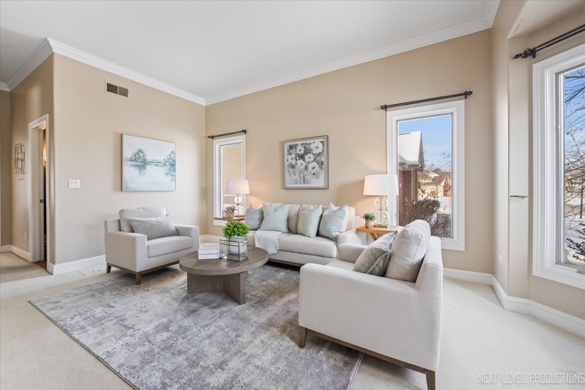 2441 Bird Lane, Batavia, IL 60510