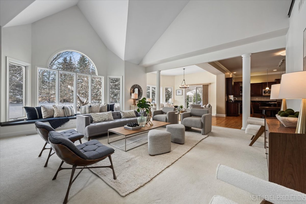 2441 Bird Lane, Batavia, IL 60510