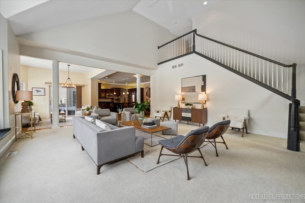 2441 Bird Lane, Batavia, IL 60510