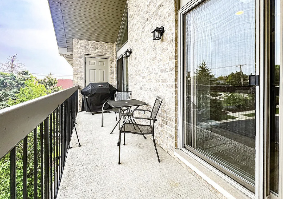 14031 Norwich Lane #301, Orland Park, IL 60467