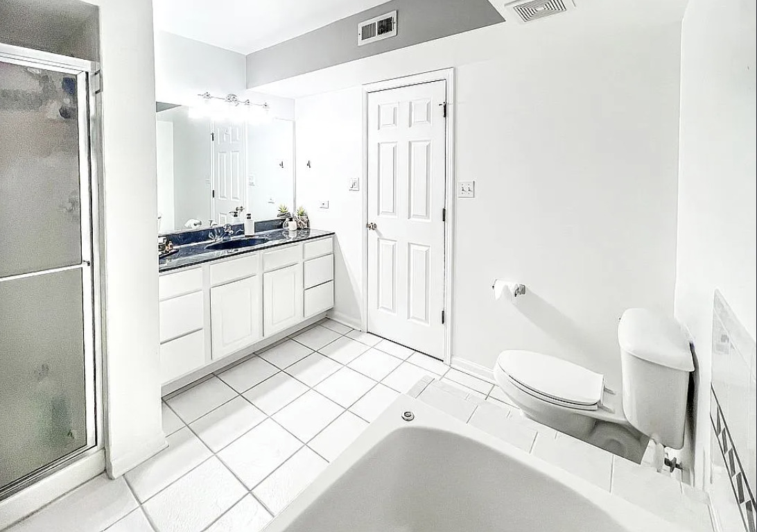 14031 Norwich Lane #301, Orland Park, IL 60467