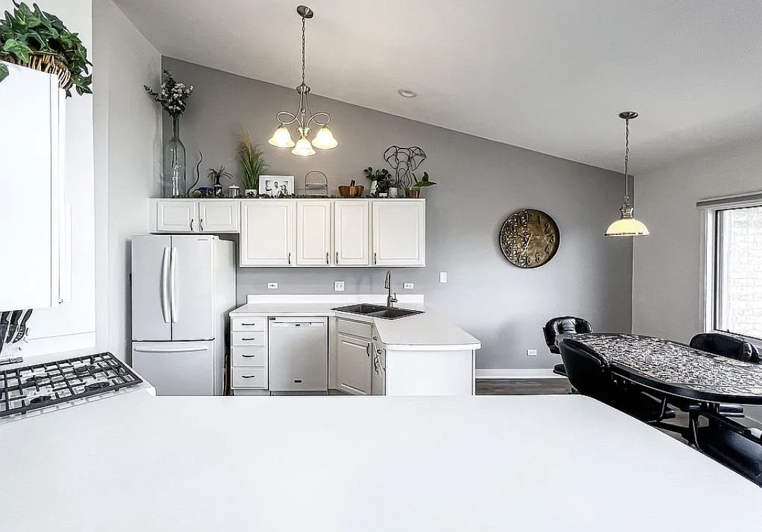 14031 Norwich Lane #301, Orland Park, IL 60467