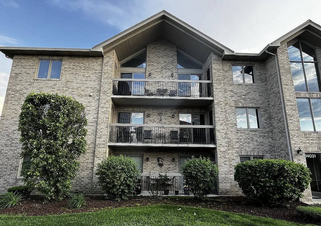 14031 Norwich Lane #301, Orland Park, IL 60467