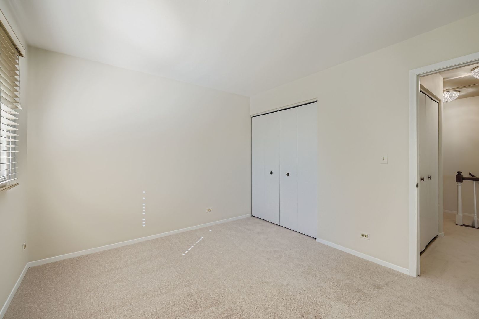 709 Whalom Lane, Schaumburg, IL 60173