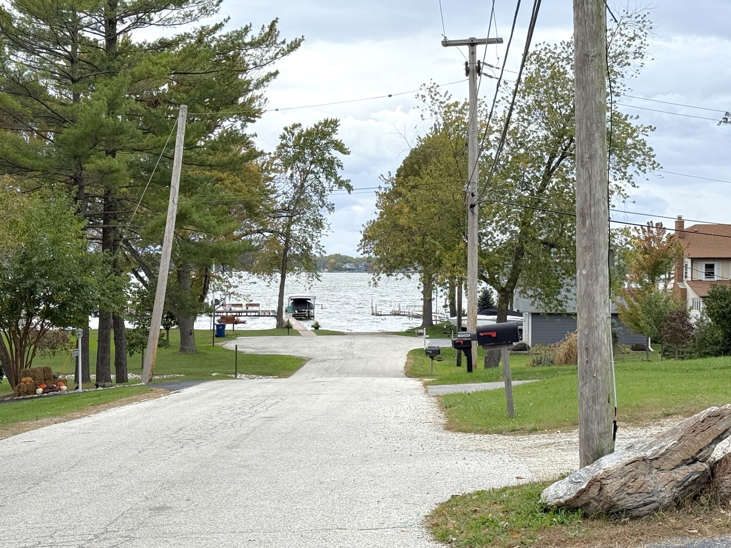 25216 W Buena Avenue, Lake Villa, IL 60046