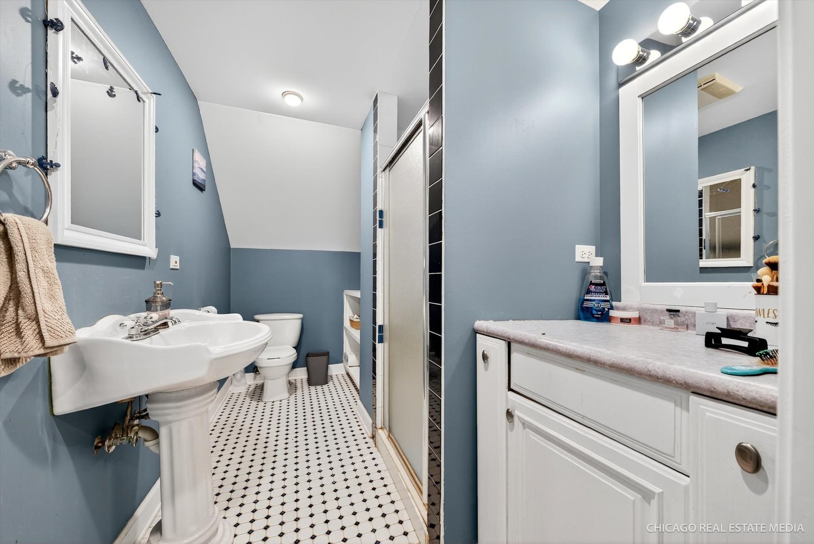 104 Morningside Drive, Lakemoor, IL 60051
