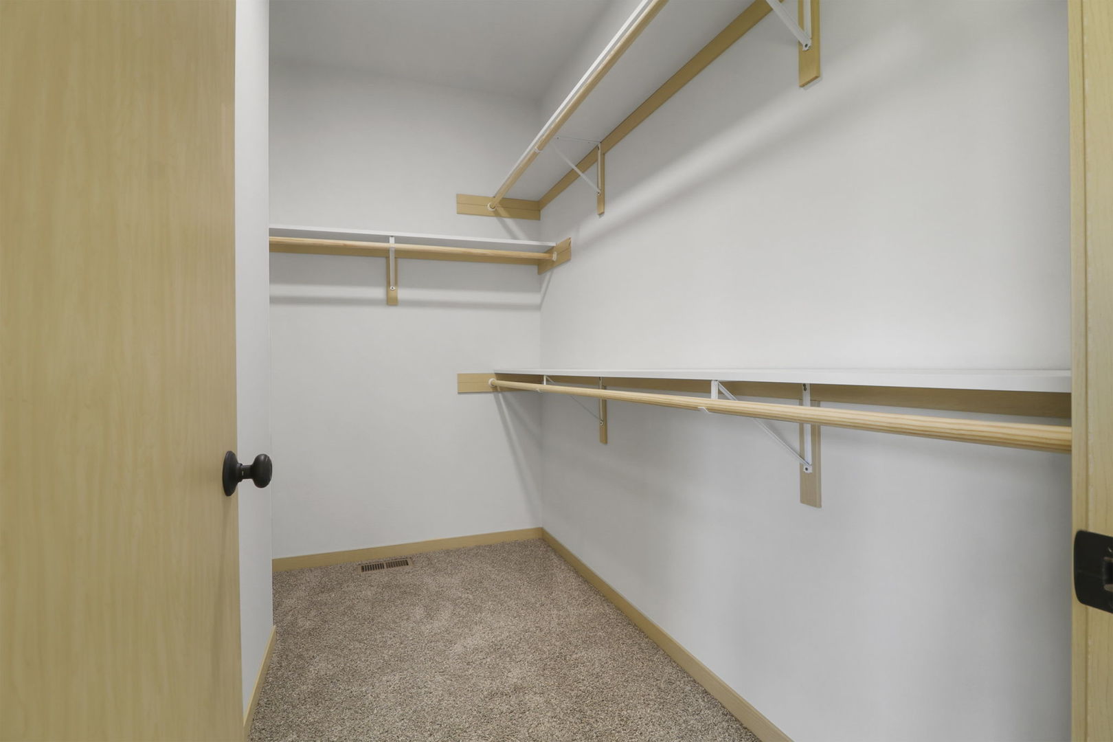 4822 37th Street, Kenosha, WI 53144