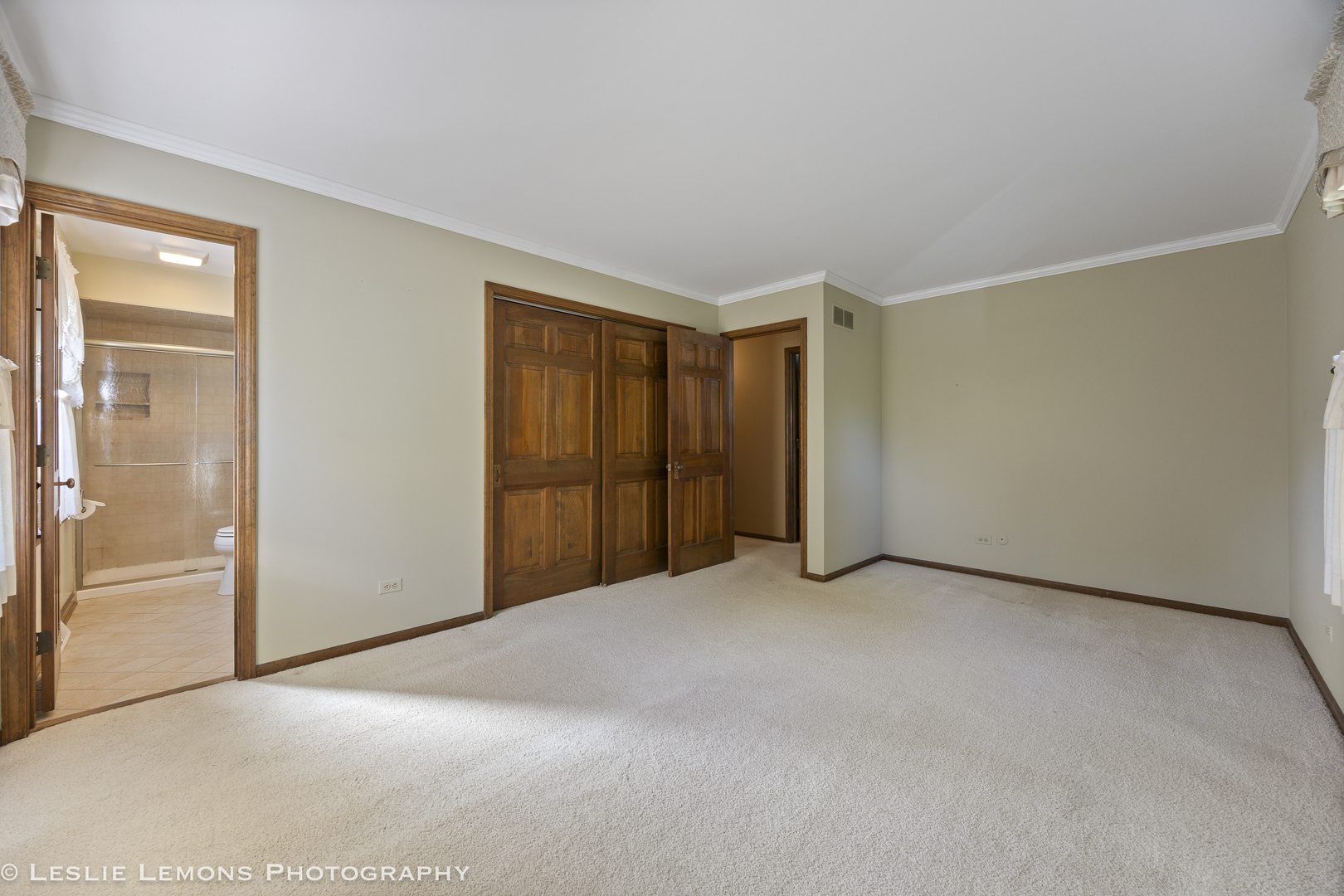 577 Lee Street, Glen Ellyn, IL 60137