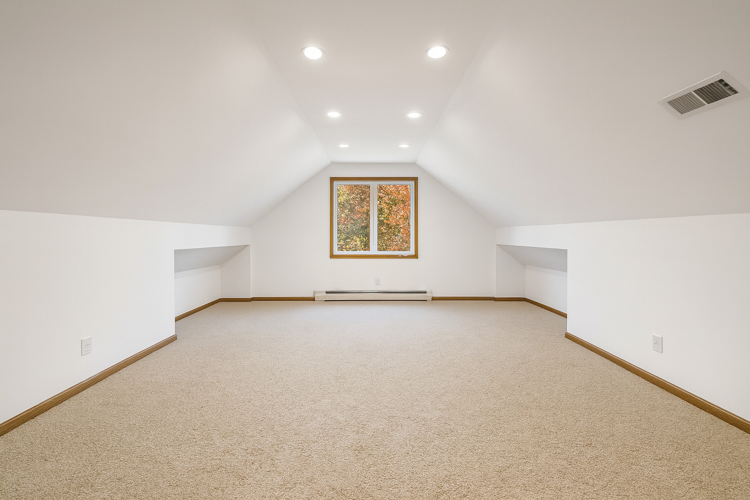 577 Lee Street, Glen Ellyn, IL 60137