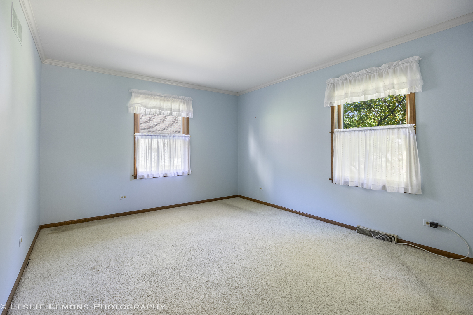 577 Lee Street, Glen Ellyn, IL 60137