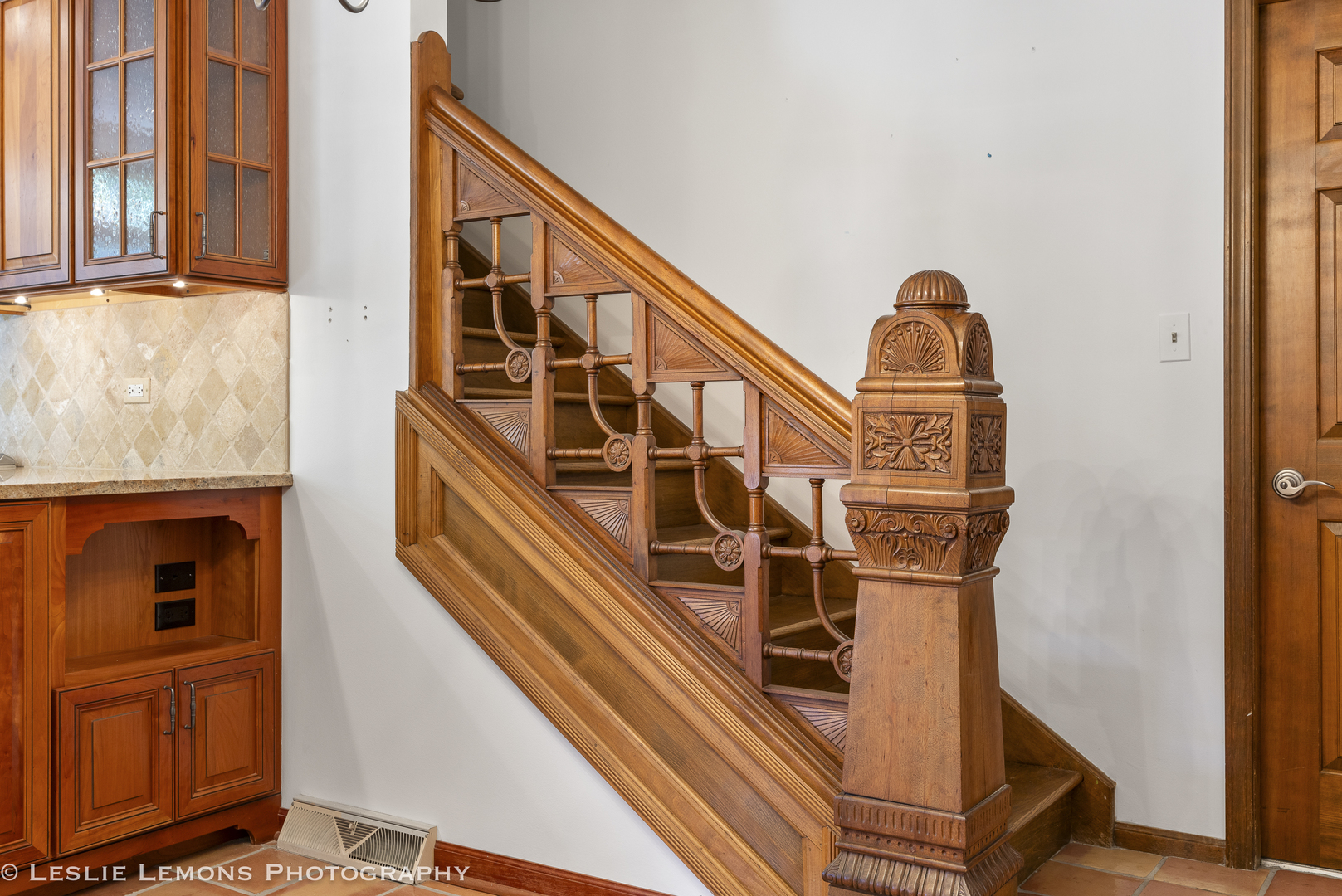 577 Lee Street, Glen Ellyn, IL 60137