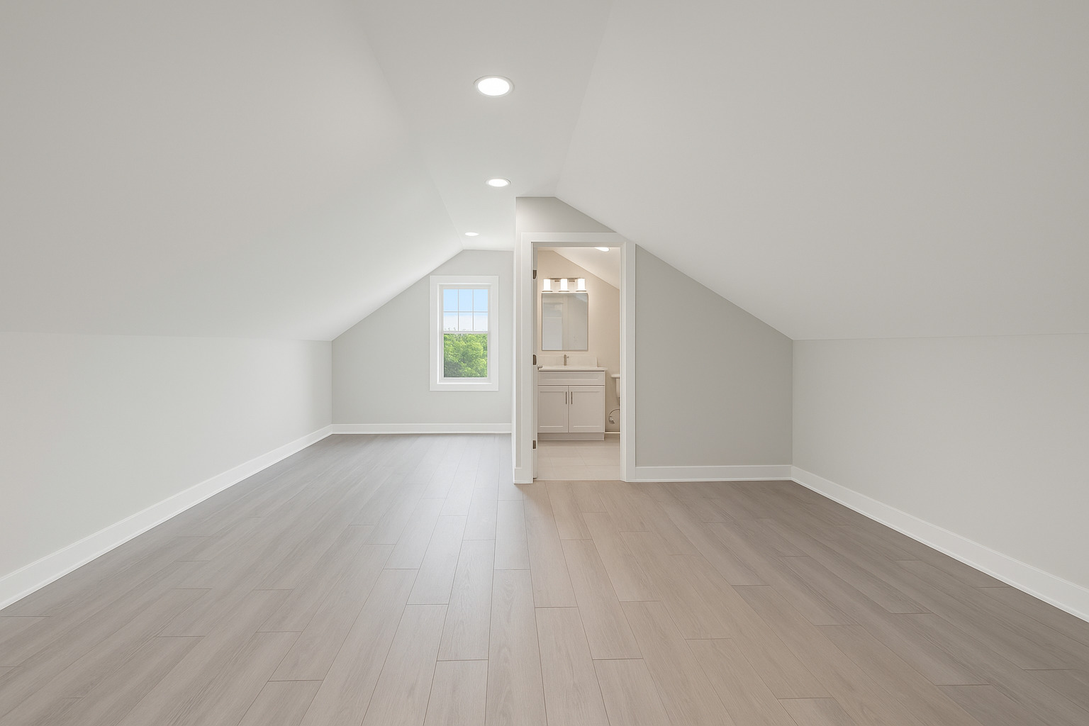 577 Lee Street, Glen Ellyn, IL 60137