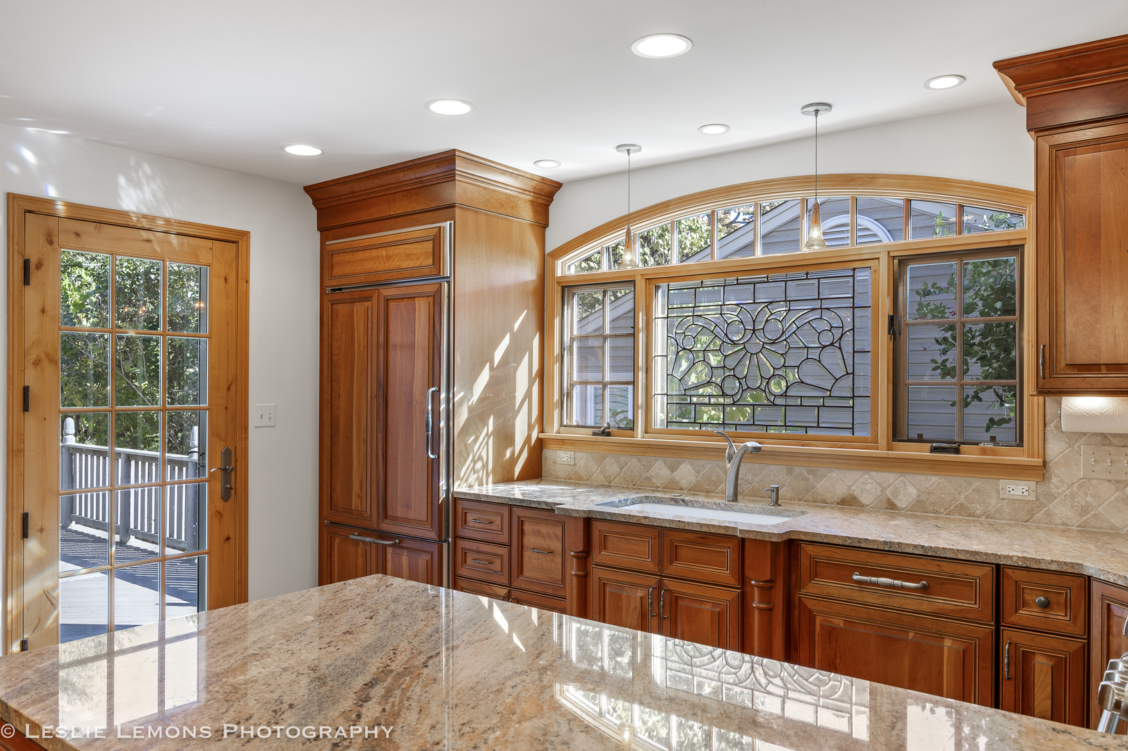 577 Lee Street, Glen Ellyn, IL 60137