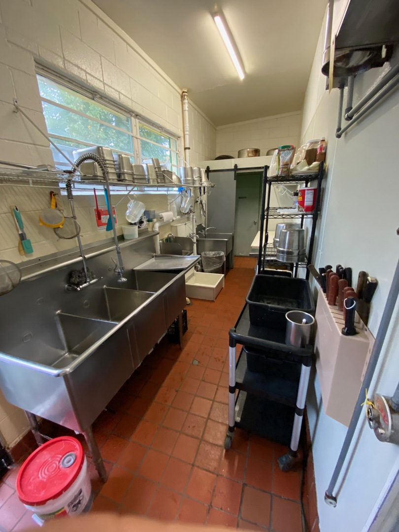 930 W Illinois Avenue, Aurora, IL 60506