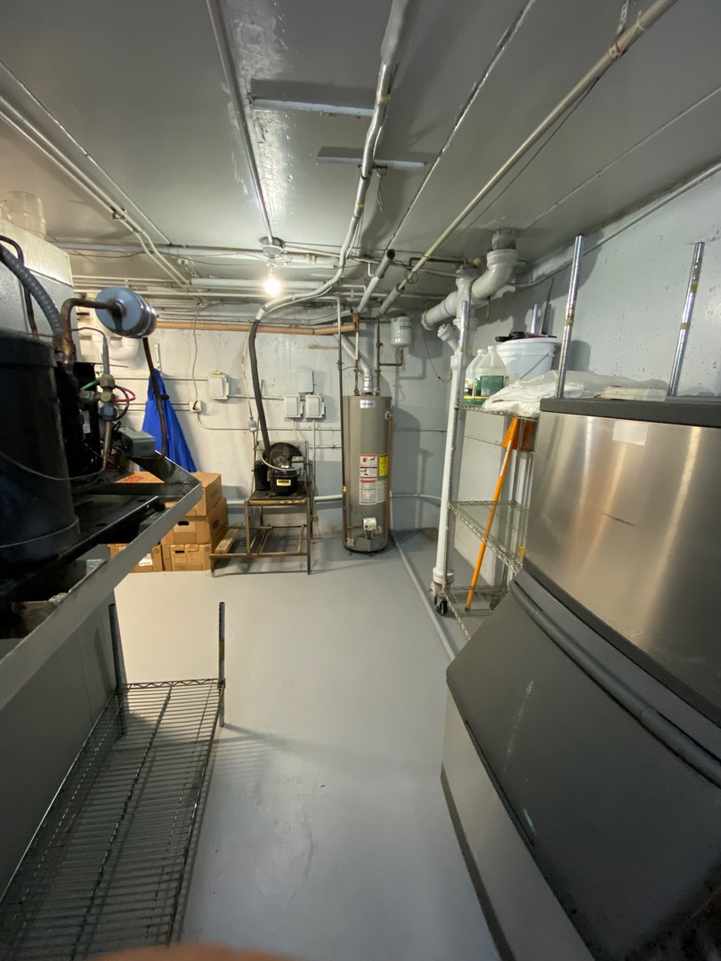 930 W Illinois Avenue, Aurora, IL 60506