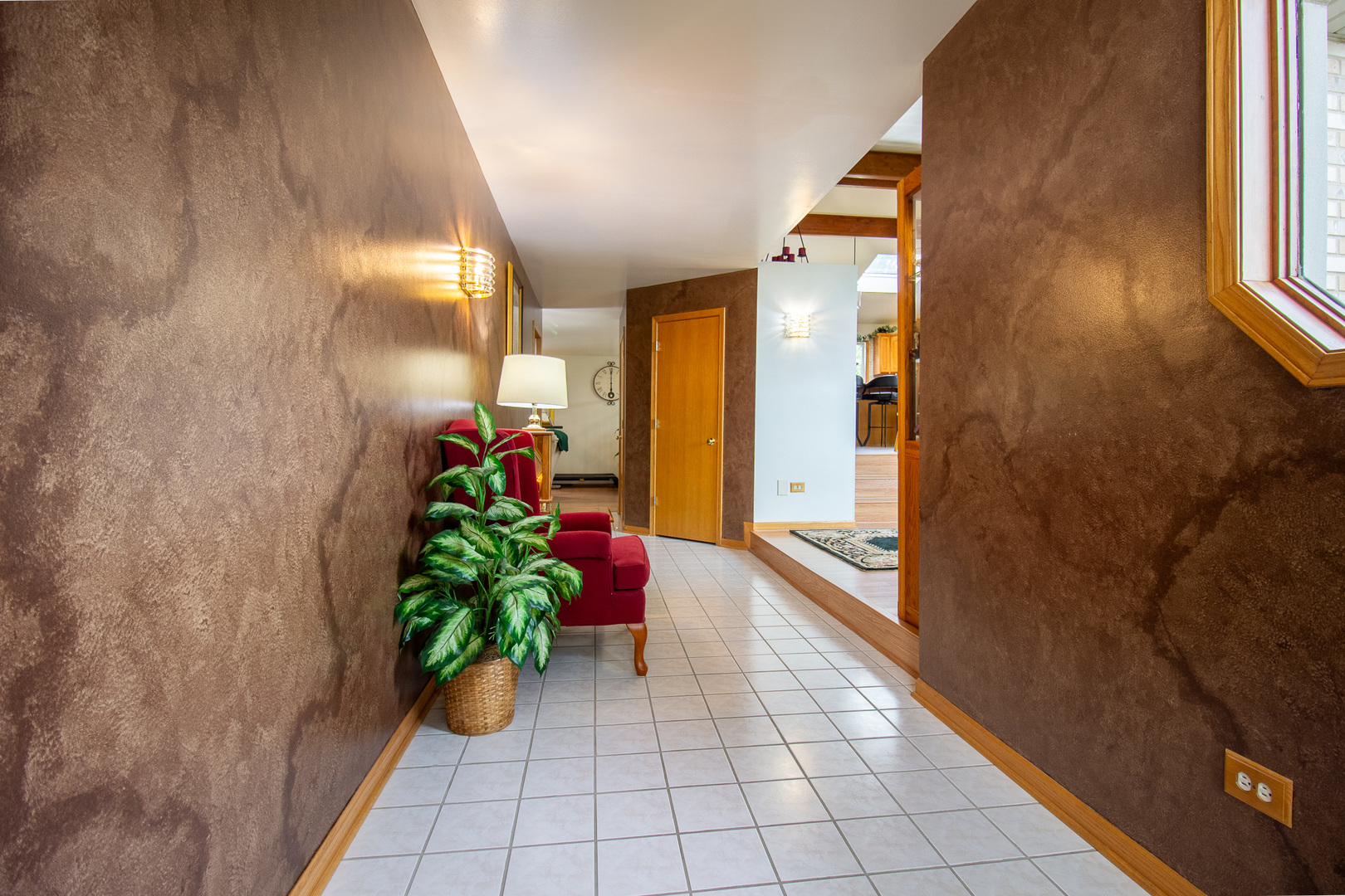 18131 Crystal Lane, Lansing, IL 60438