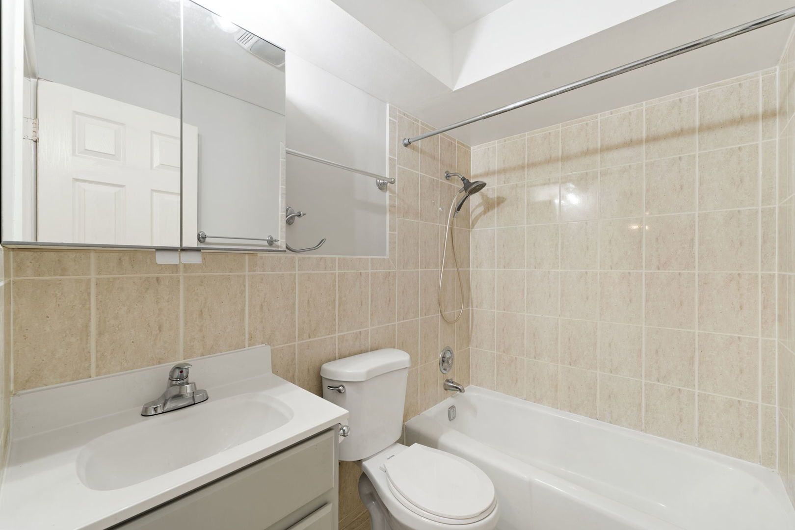 7733 W Belmont Avenue #306, Elmwood Park, IL 60707