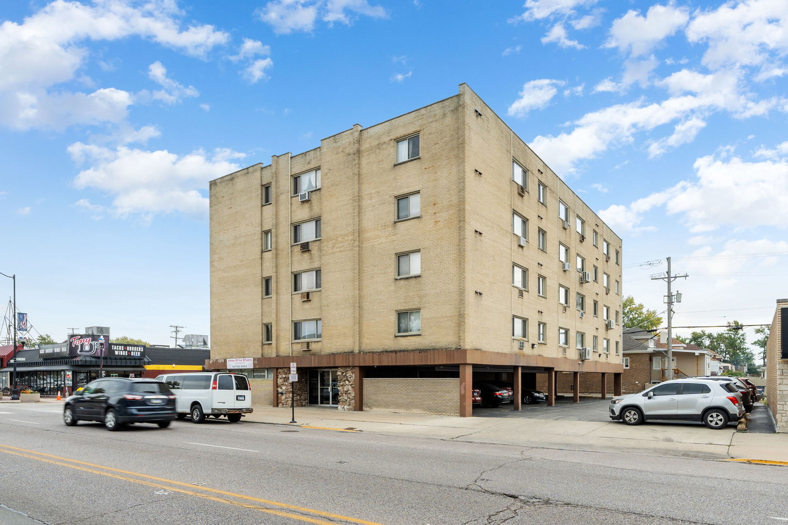 7733 W Belmont Avenue #306, Elmwood Park, IL 60707