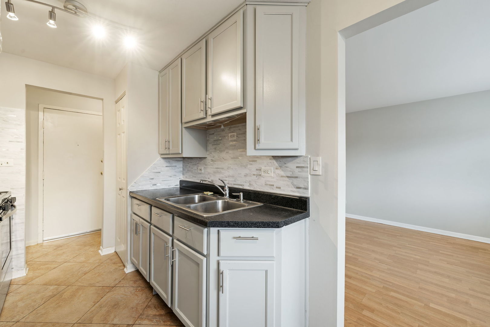 7733 W Belmont Avenue #306, Elmwood Park, IL 60707