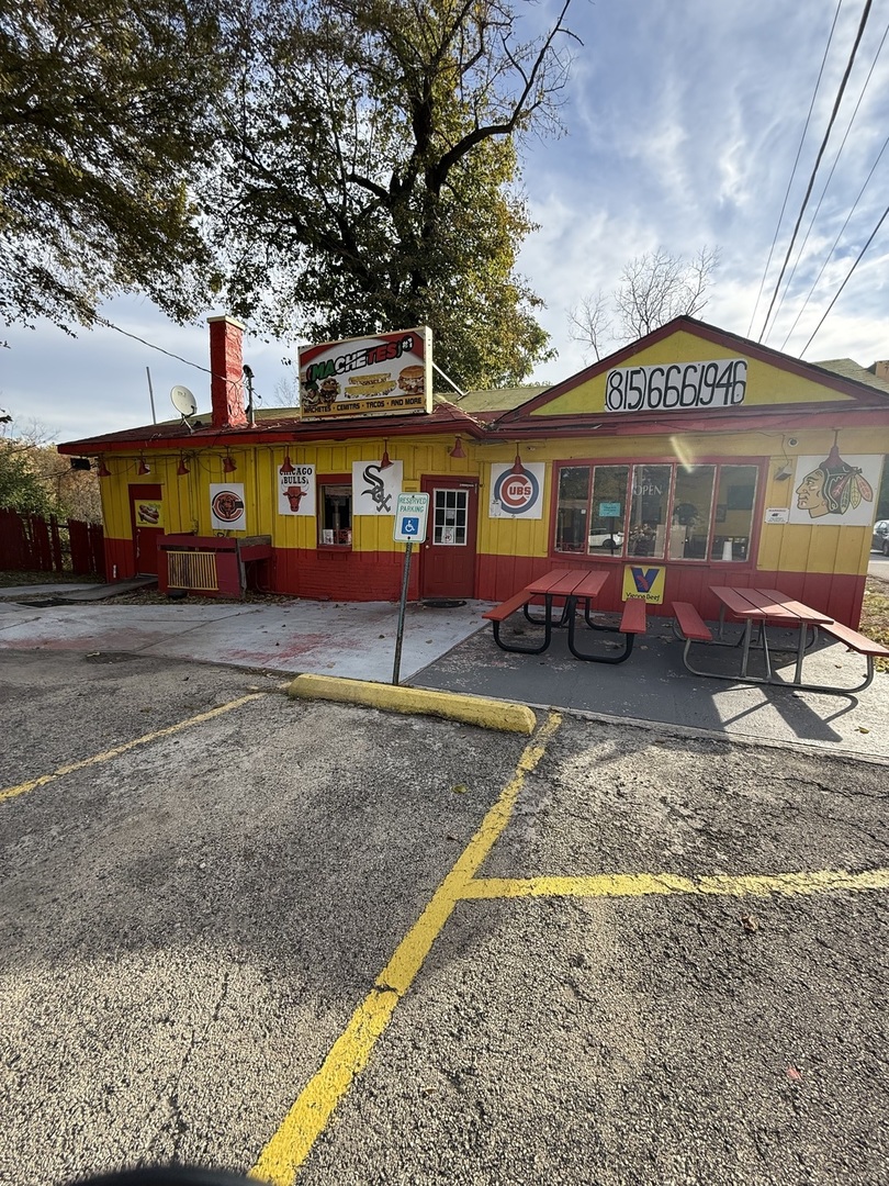 2501 E Cass Street, Joliet, IL 60432