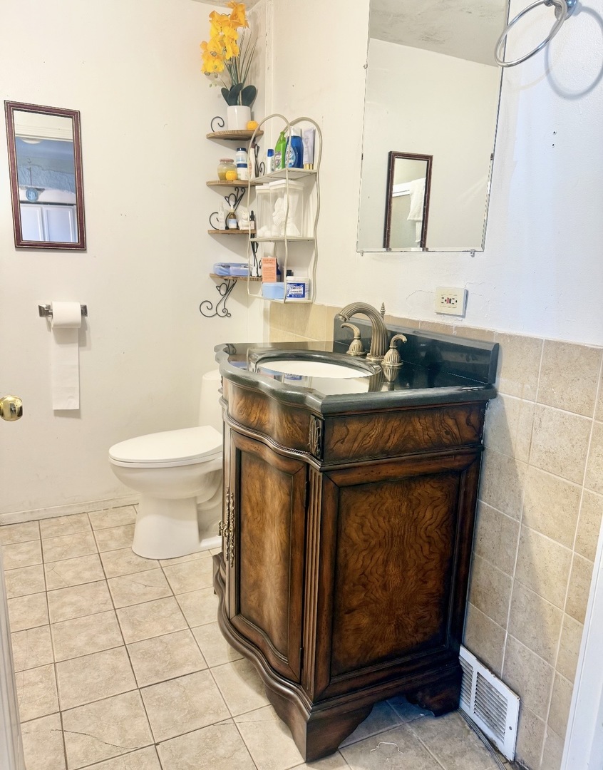 2501 E Cass Street, Joliet, IL 60432