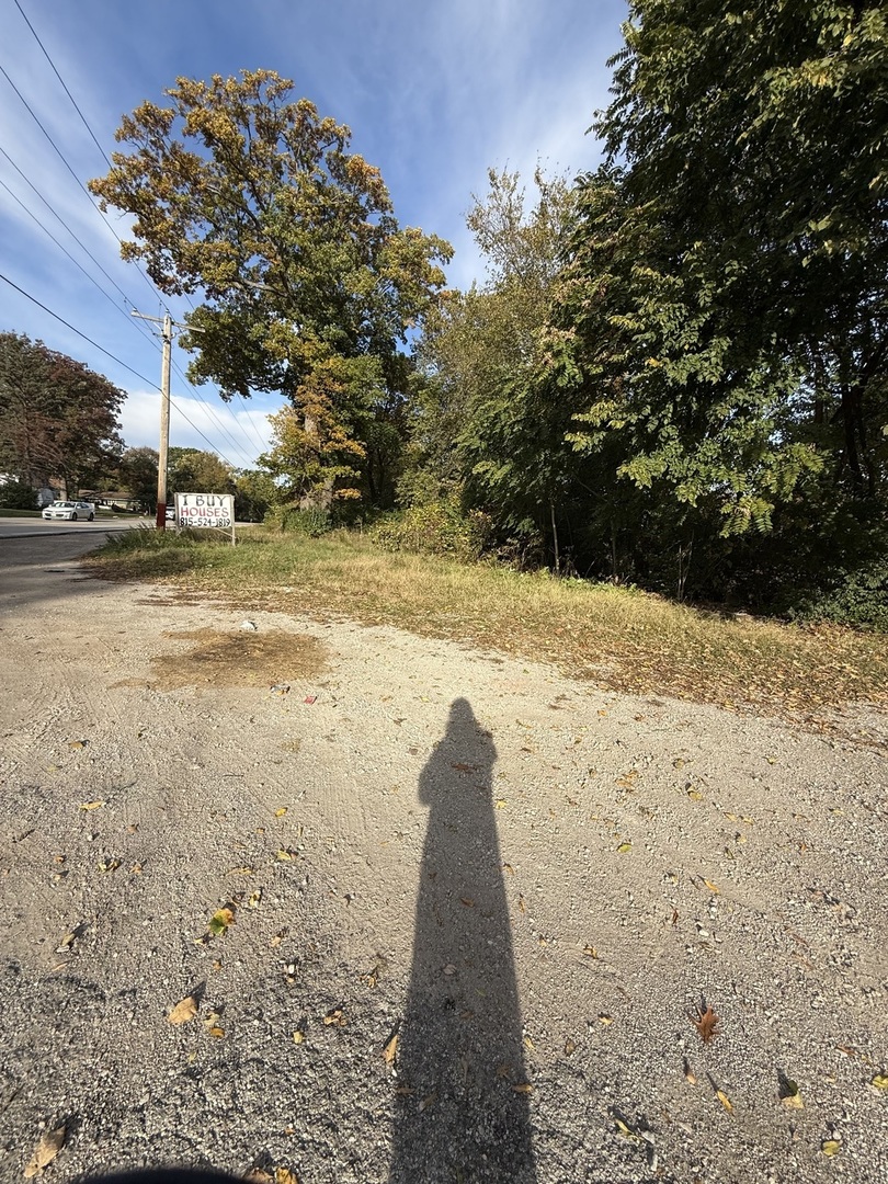 2501 E Cass Street, Joliet, IL 60432