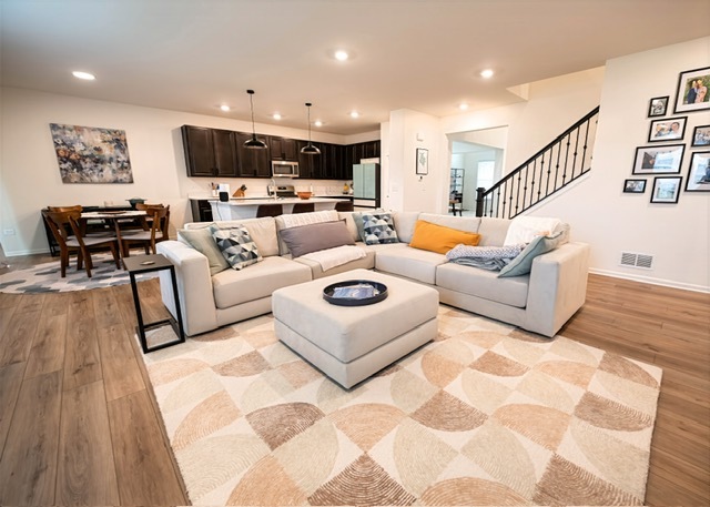 1828 Coralito Lane, Elgin, IL 60124