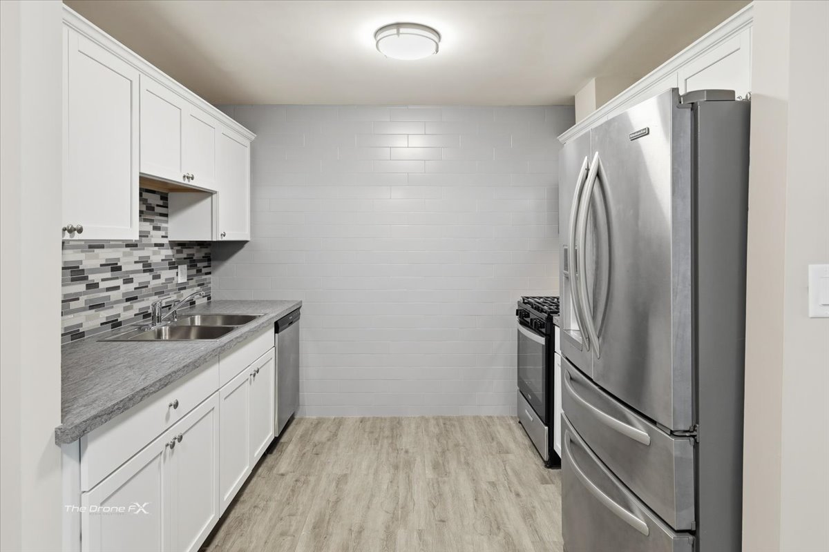 144 E Bailey Road #L, Naperville, IL 60565