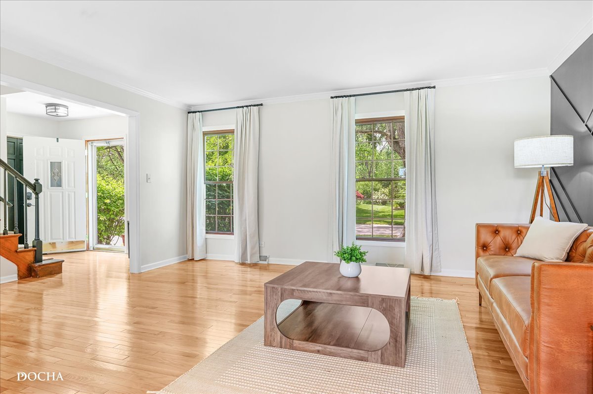 1012 Bainbridge Drive, Naperville, IL 60563