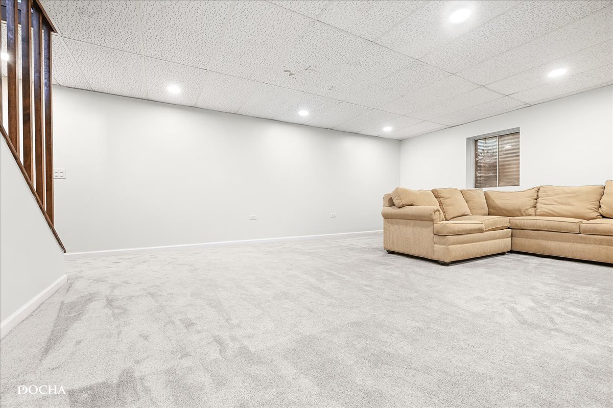 1012 Bainbridge Drive, Naperville, IL 60563