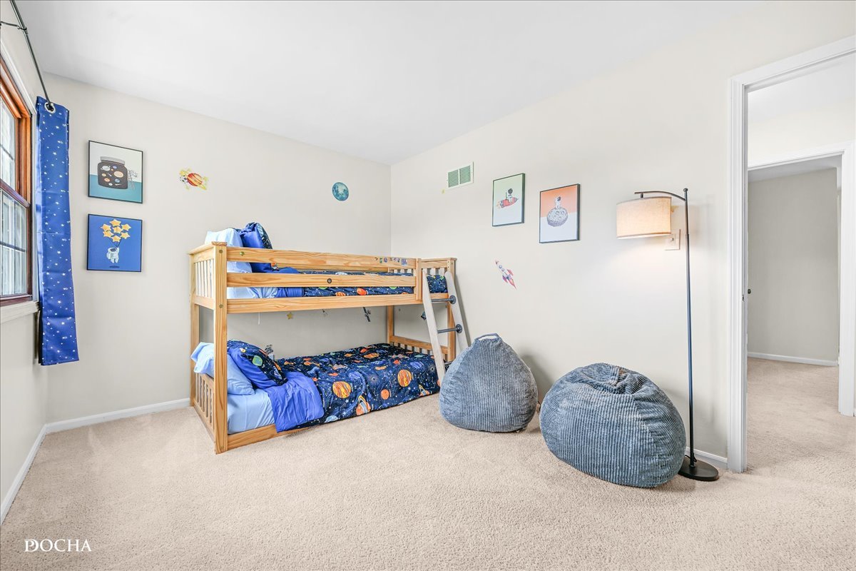 1012 Bainbridge Drive, Naperville, IL 60563