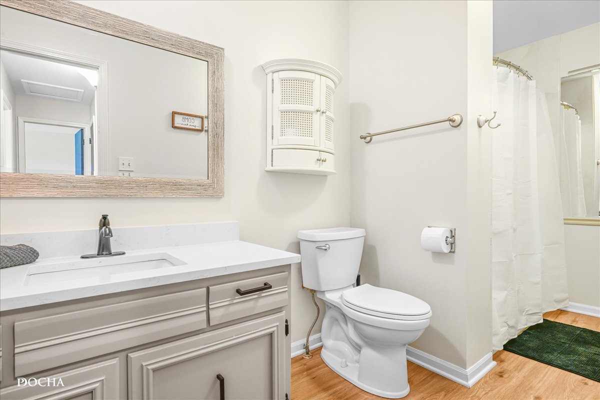 1012 Bainbridge Drive, Naperville, IL 60563