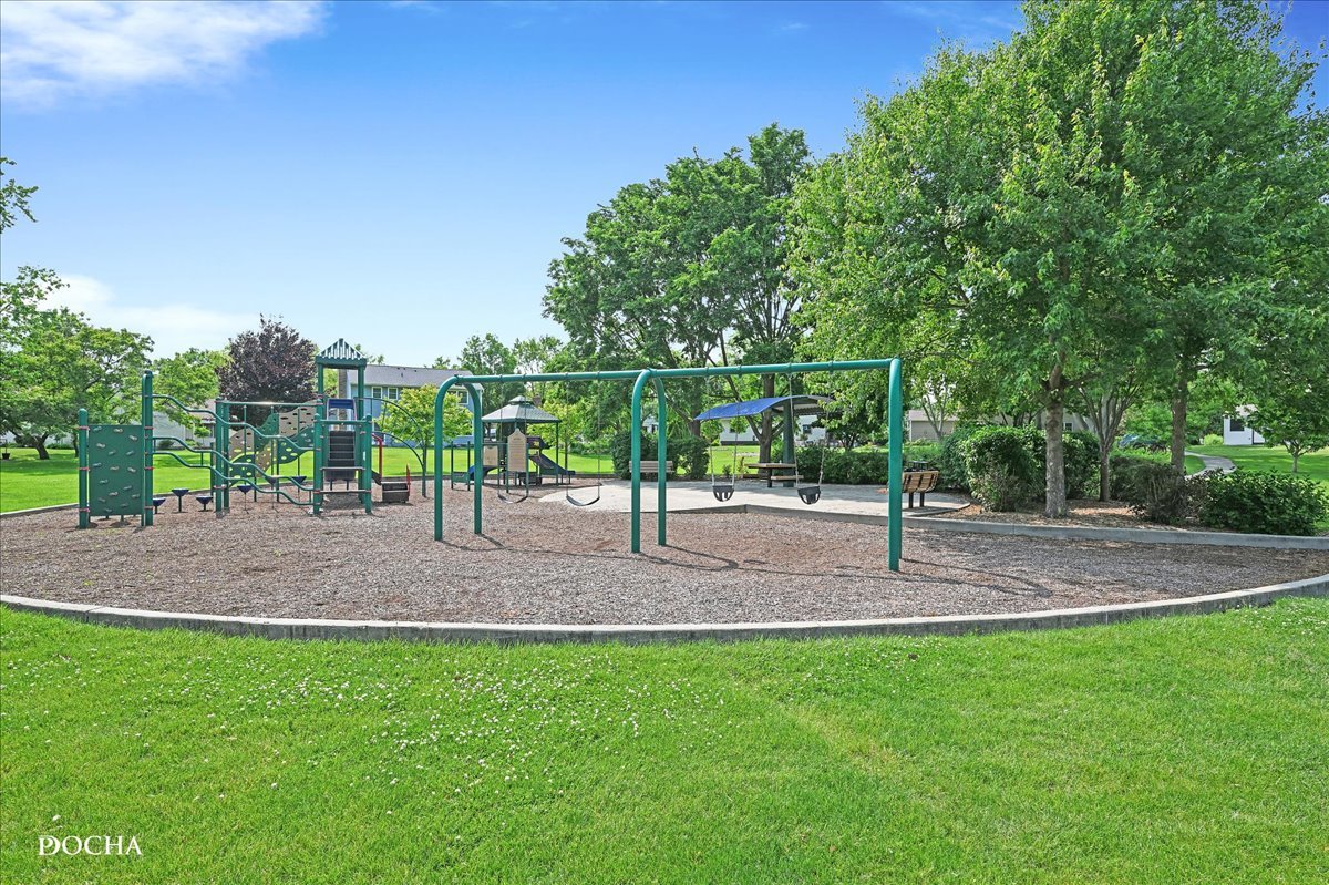 1012 Bainbridge Drive, Naperville, IL 60563