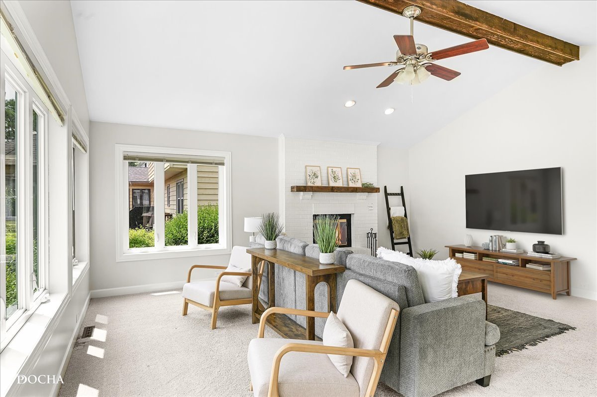 1012 Bainbridge Drive, Naperville, IL 60563