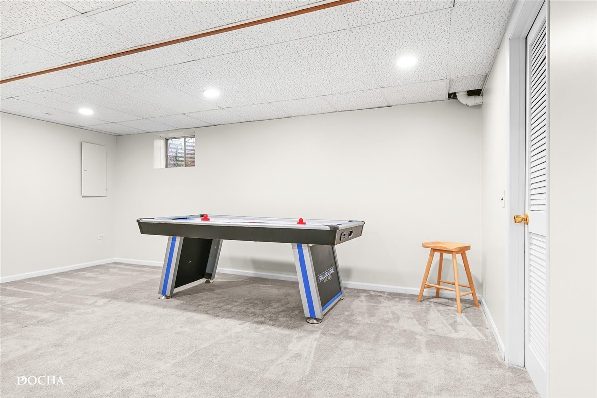 1012 Bainbridge Drive, Naperville, IL 60563