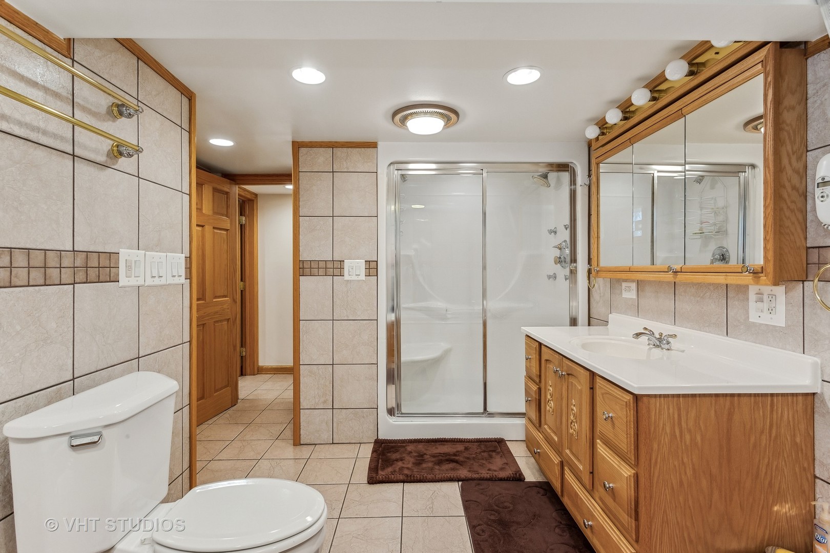 5261 Mulford Street, Skokie, IL 60077